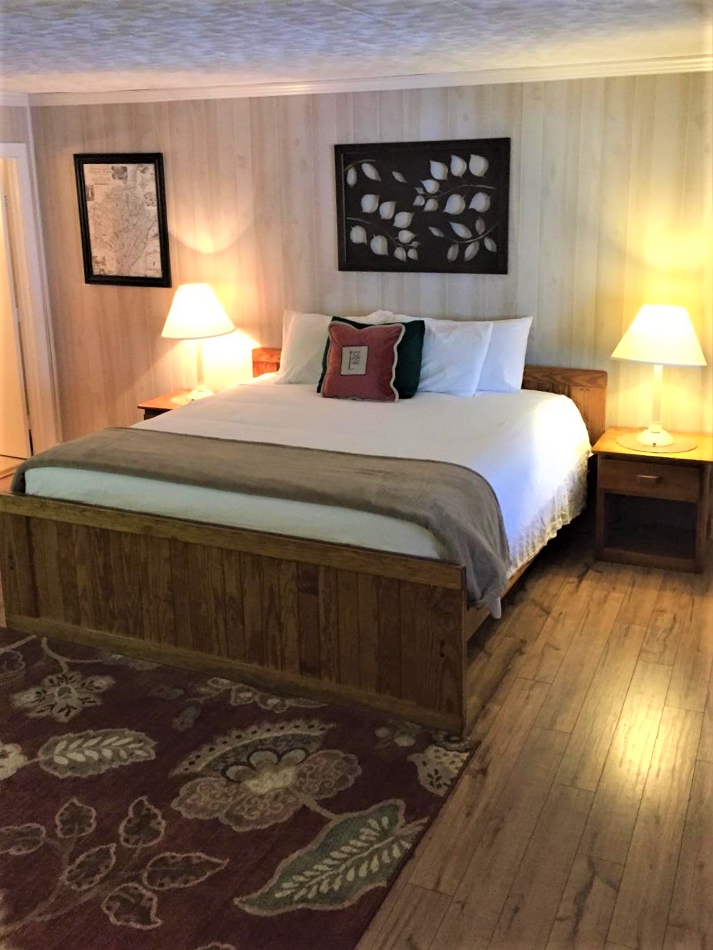 The Lodge Bed